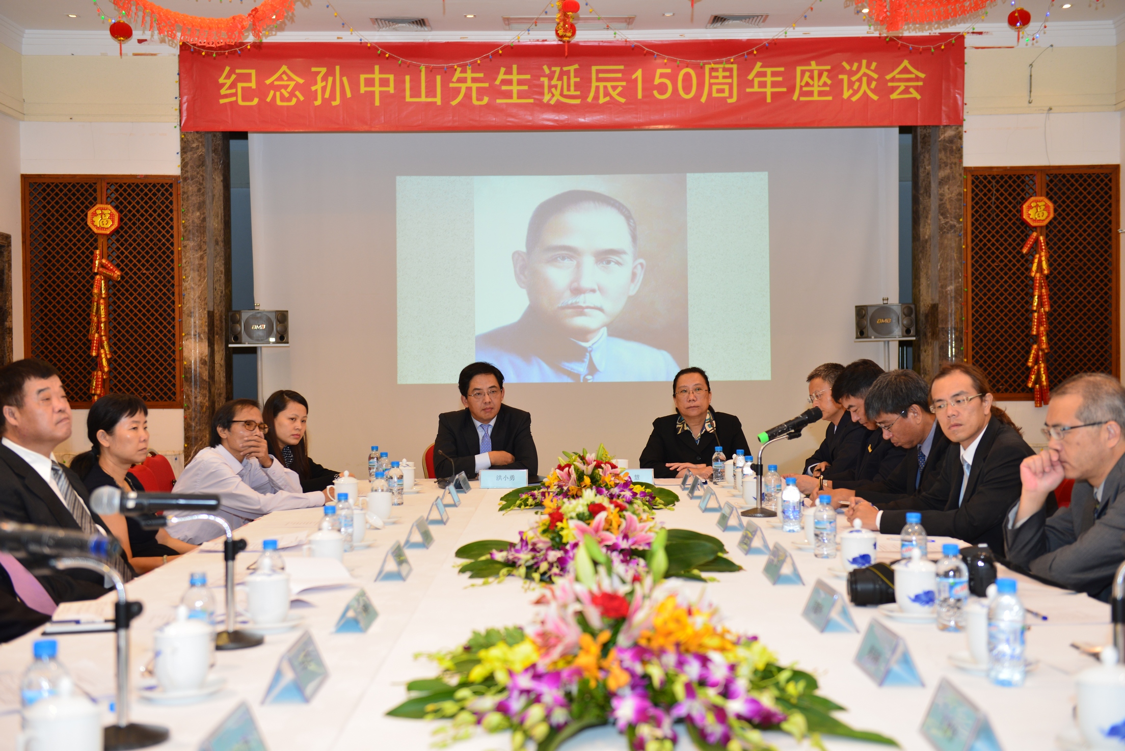中国驻越南使馆举行2022年中国政府奖学金录取通知书颁发仪式