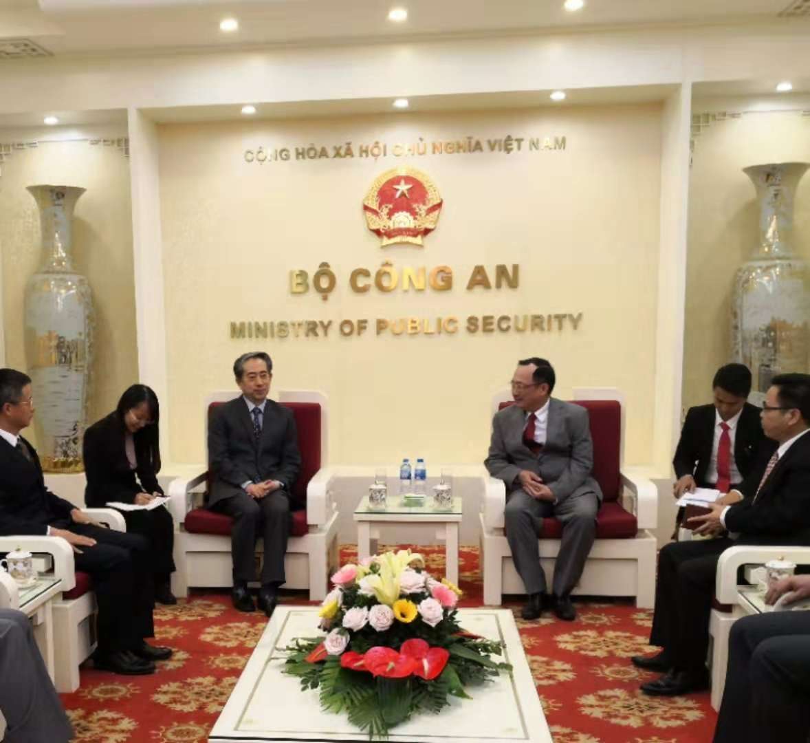 中国驻越南大使：2024年侧重防务合作打好民意基础_凤凰网视频_凤凰网